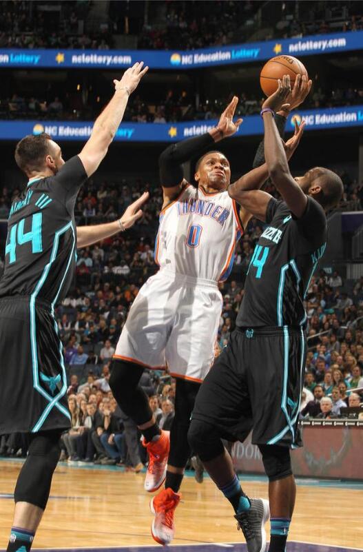 即引發了中 即引發了中