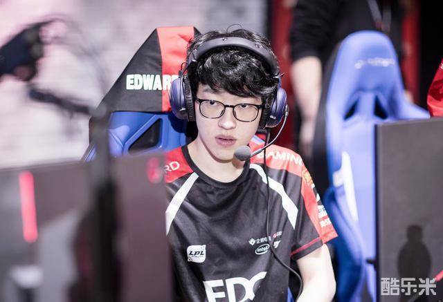 脱防守的关 脱防守的关